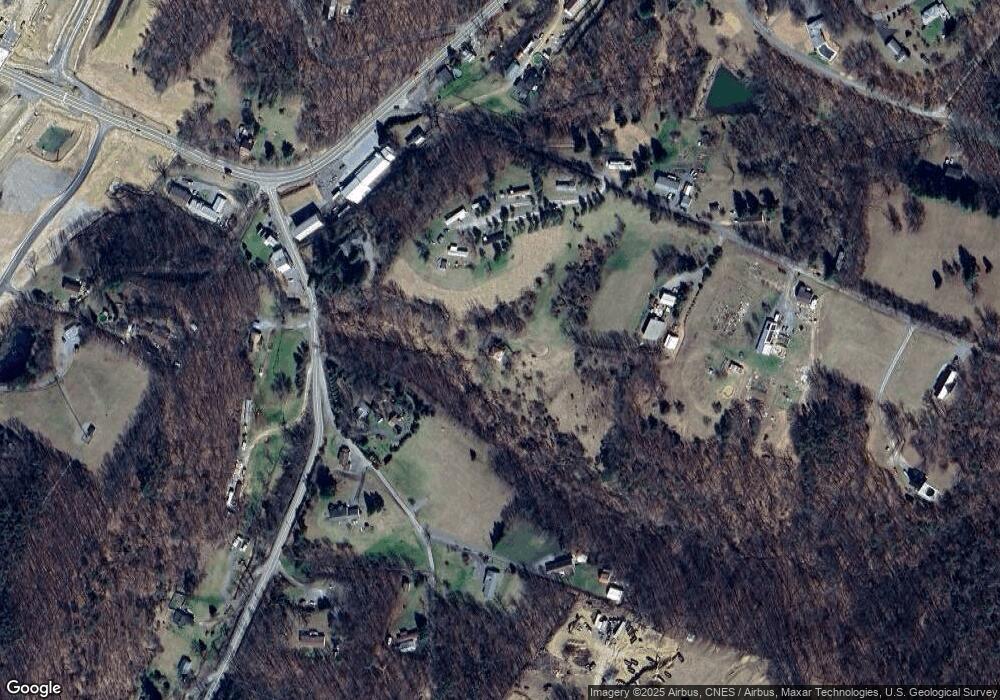 120 Richfield Way, Berkeley Springs, WV 25411 - photo 1