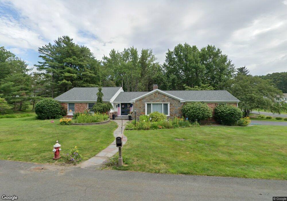 25 Folmsbee Dr, Albany, NY 12204 - photo 1