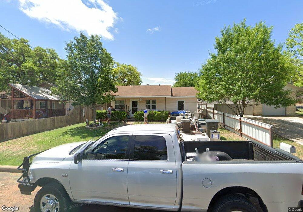 305 W Park St, Fredericksburg, TX 78624 - photo 1