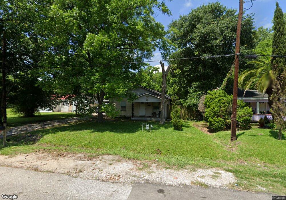 5713 Wayne St, Houston, TX 77026 - photo 1
