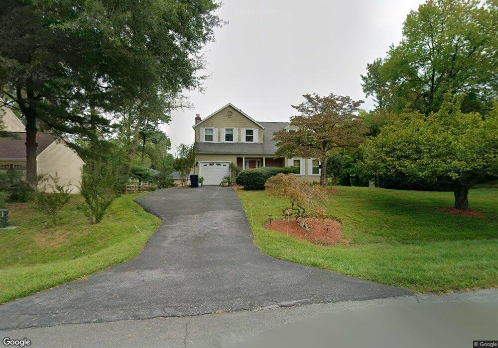 17413 Cherokee Ln, Olney, MD 20832 - photo 1