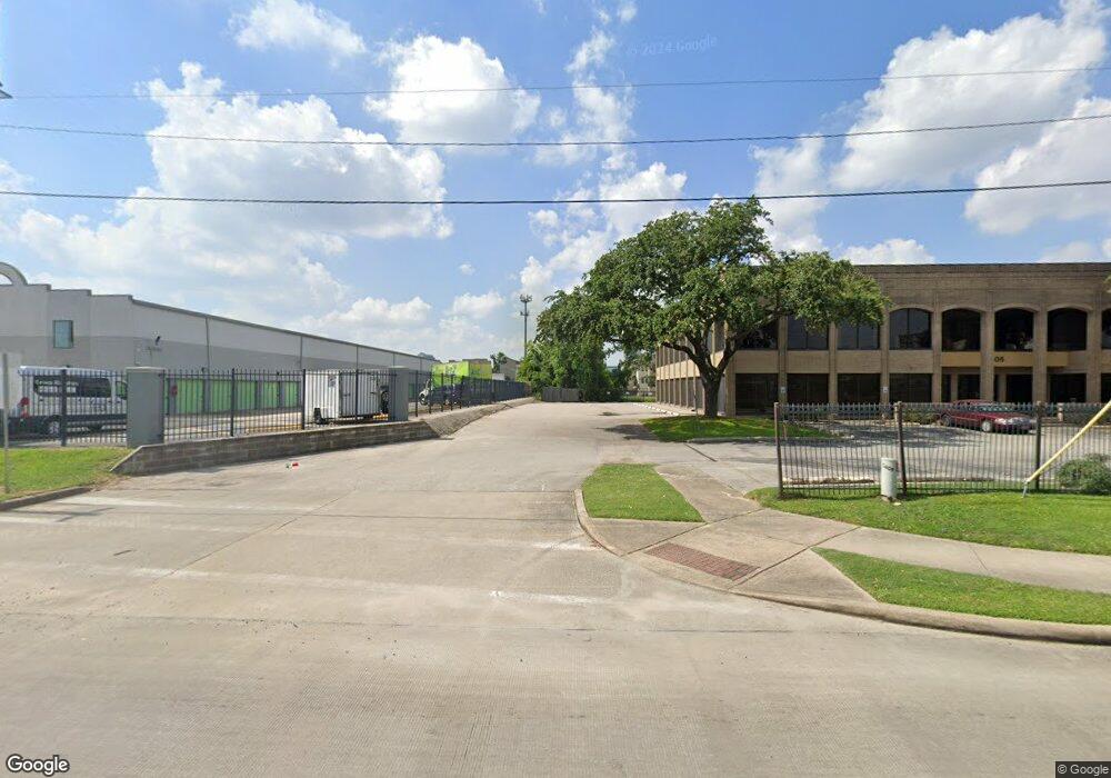 200 Harvard St, Houston, TX 77007 - photo 1