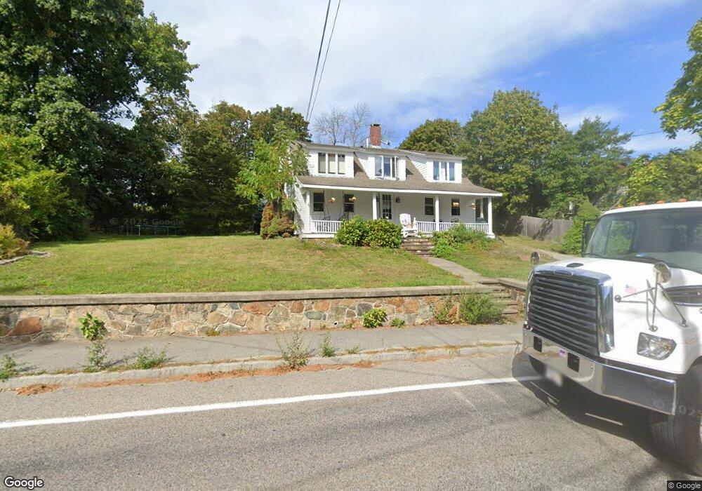 172 Hull St unit B, Hingham, MA 02043 - photo 1