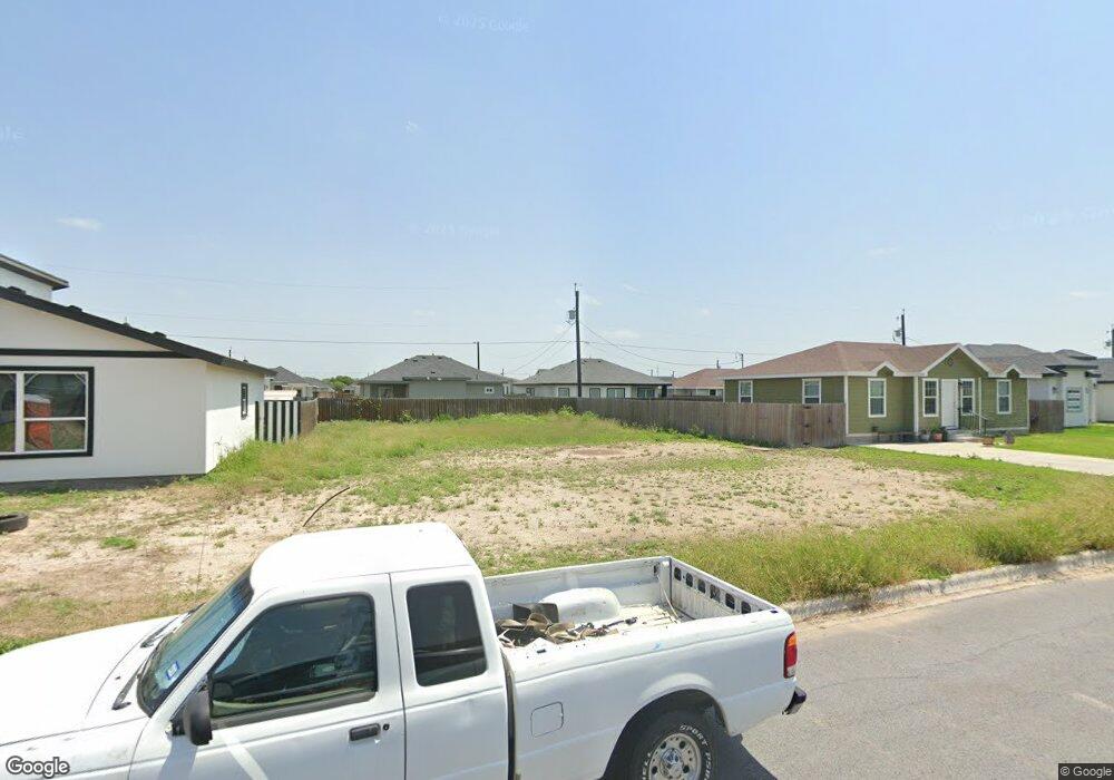 808 Hawk St, Alamo, TX 78516 - photo 1