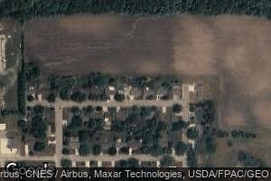 211 2nd St NE, Clarks Grove, MN 56016