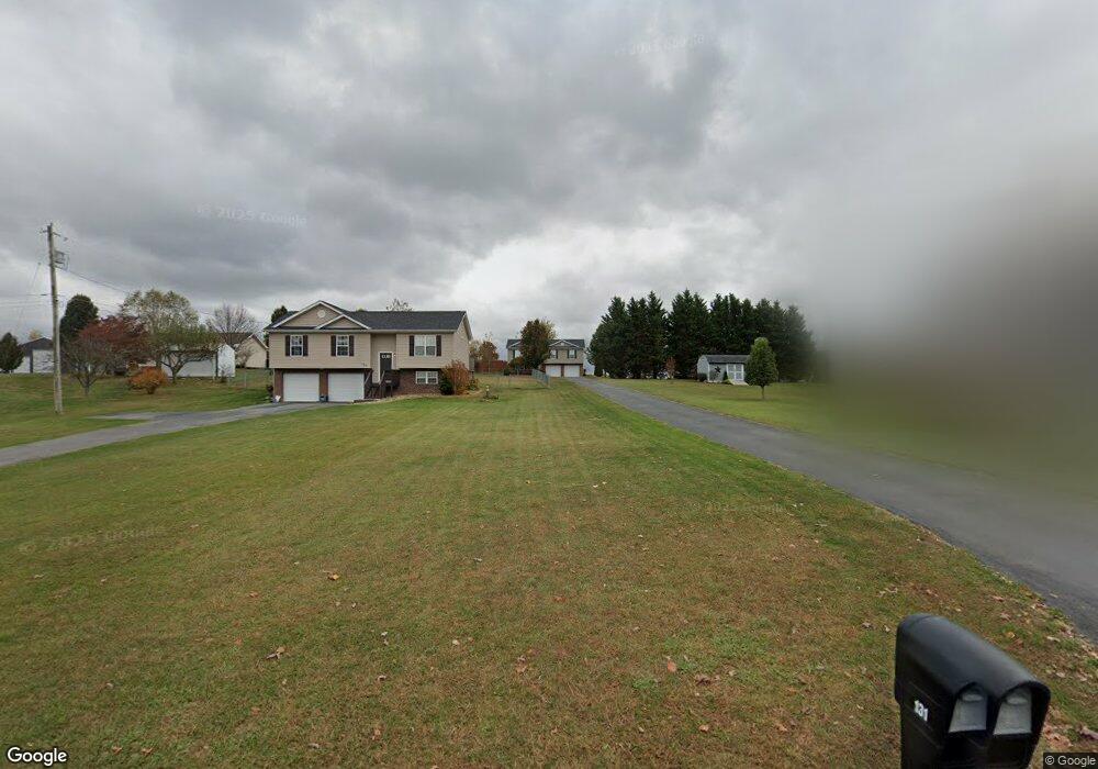 131 Townsend Rd, Fall Branch, TN 37656 - photo 1