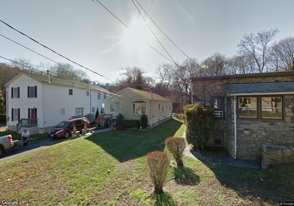 21 Wakemore St, Darien, CT 06820 - photo 1