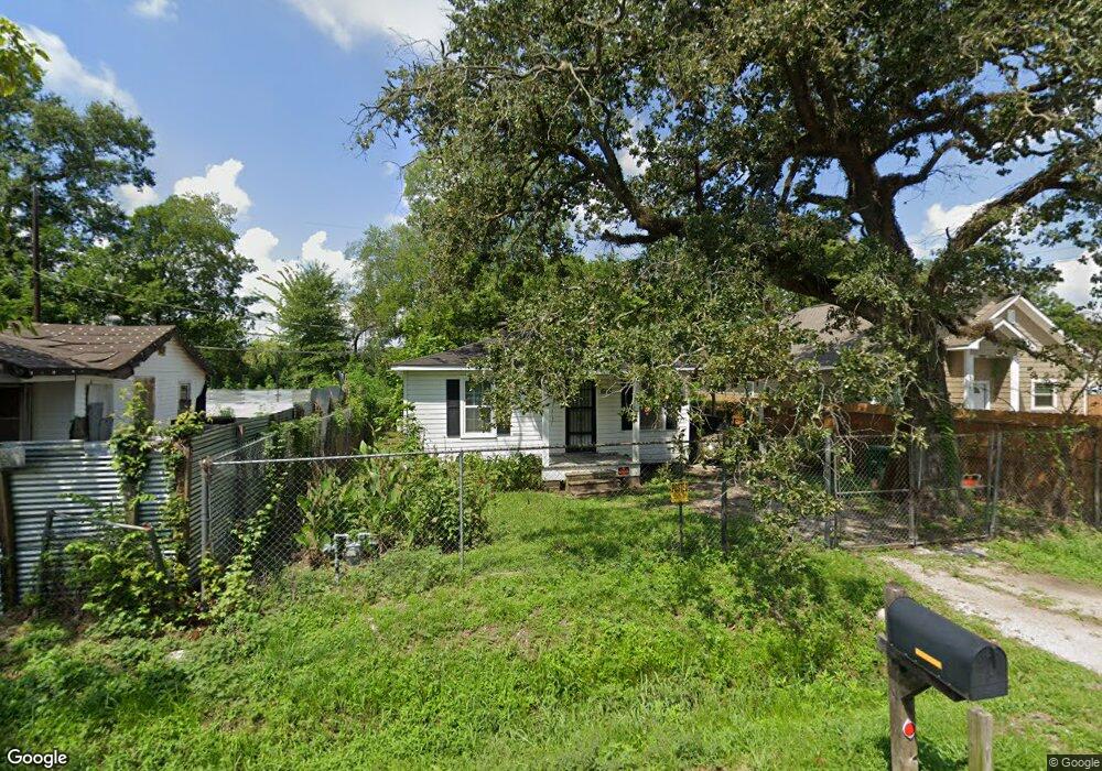 6133 Rollins St, Houston, TX 77091 - photo 1