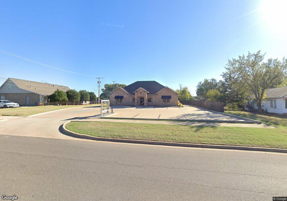 2621 N Broadway Ave, Shawnee, OK 74804 - photo 1