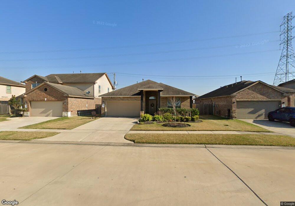 352 Kendall Crest Dr, Alvin, TX 77511 - photo 1