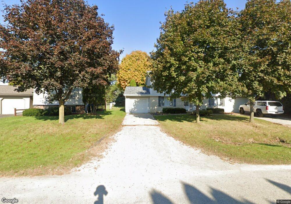 3438 Northridge Ct, Appleton, WI 54914 - photo 1