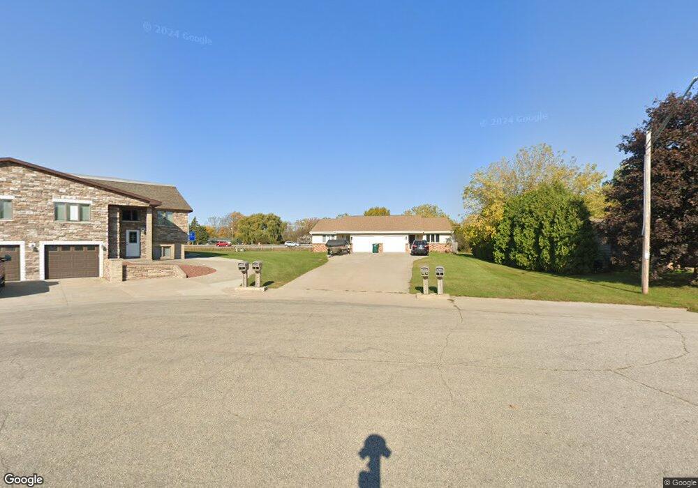 3518 Northridge Ct, Appleton, WI 54914 - photo 1