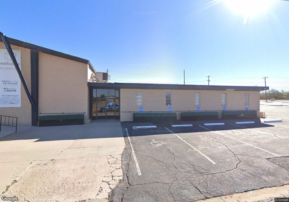 804 E 11th Place, Big Spring, TX 79720 - photo 1