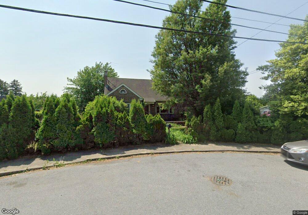 304 W Race St, Pottstown, PA 19464 - photo 1