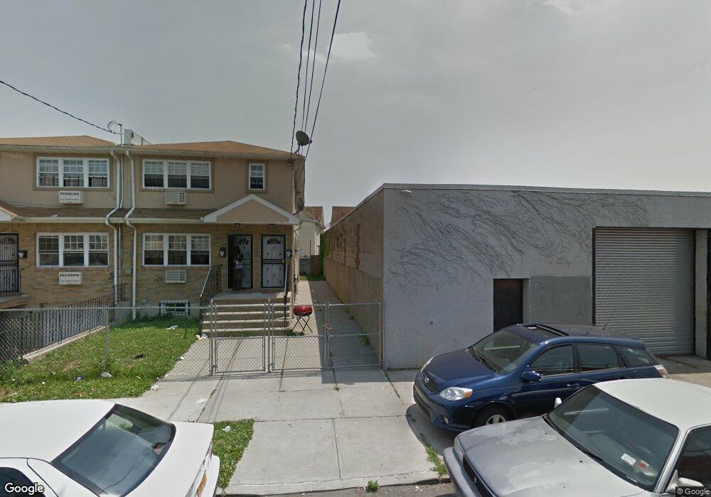 16824 105th Ave, Jamaica, NY 11433 - photo 1