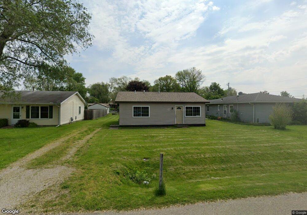 744 Bryan Ave, Lincoln, IL 62656 - photo 1