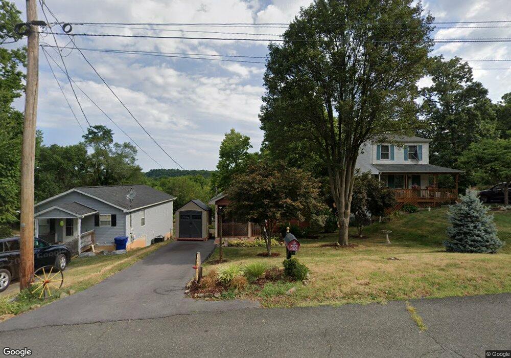 28 E 19th St, Front Royal, VA 22630 - photo 1