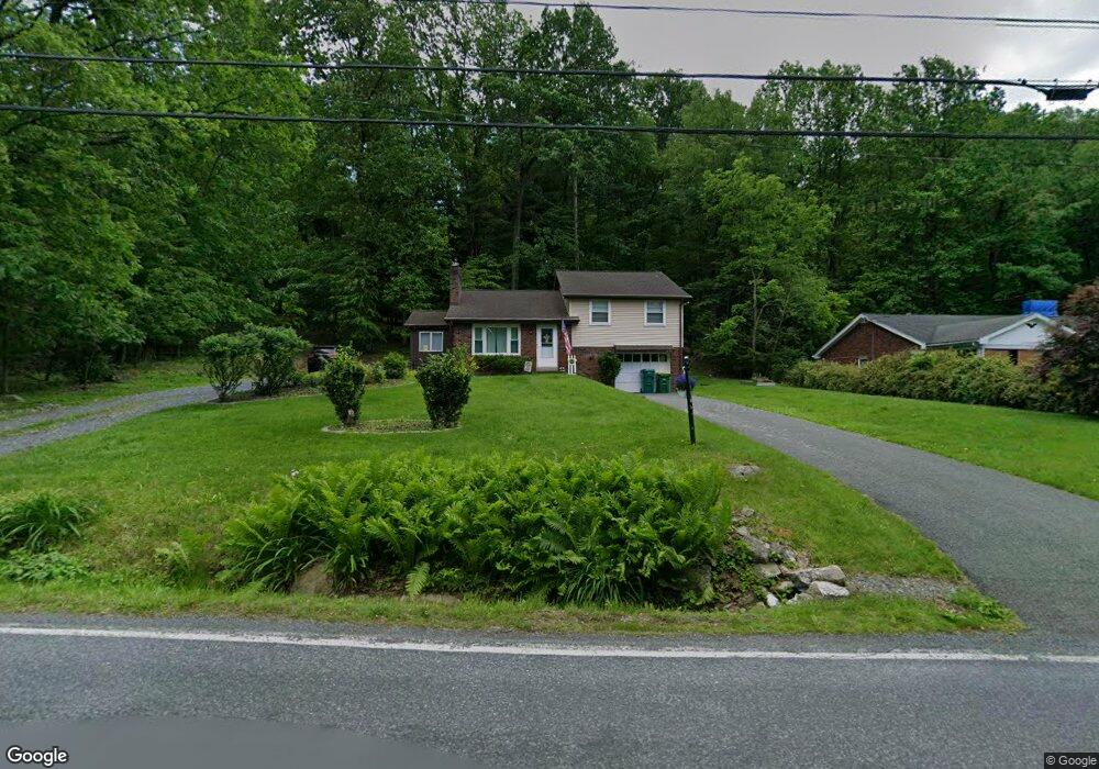 6790 Mountain Rd, Macungie, PA 18062 - photo 1