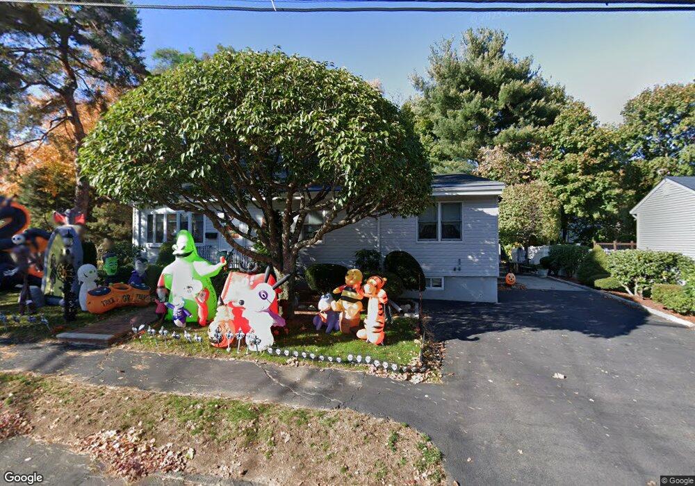 2 Victoria Ln, Stoneham, MA 02180 - photo 1