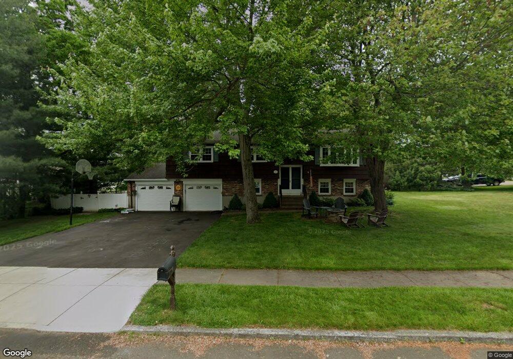 70 Oxbow Ln, West Haven, CT 06516 - photo 1