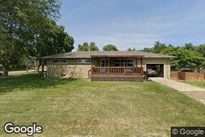 241 W 10th Ave, Red Cloud, NE 68970
