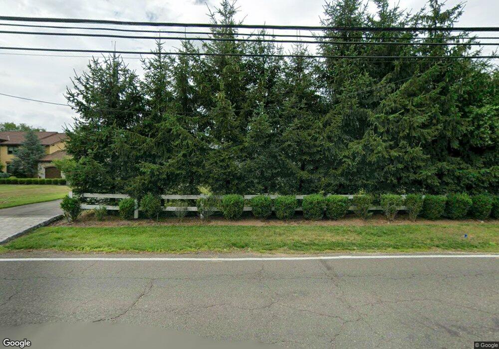 1025 Franklin Lakes Rd, Franklin Lakes, NJ 07417 - photo 1