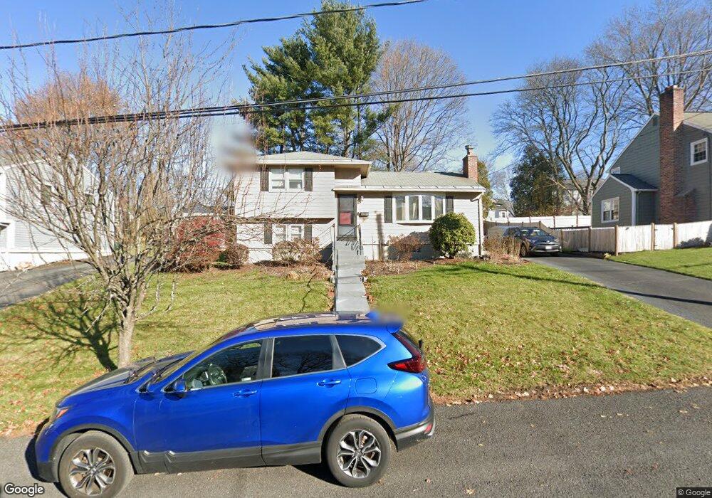 73 Hathaway Cir, Arlington, MA 02476 - photo 1