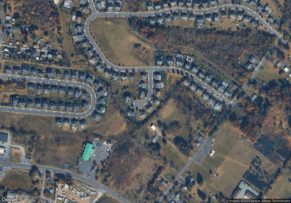 19 Greenmeadow Dr, Royersford, PA 19468 - photo 1