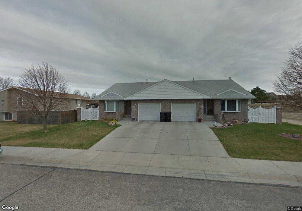 1705 E 32nd St, Scottsbluff, NE 69361 - photo 1