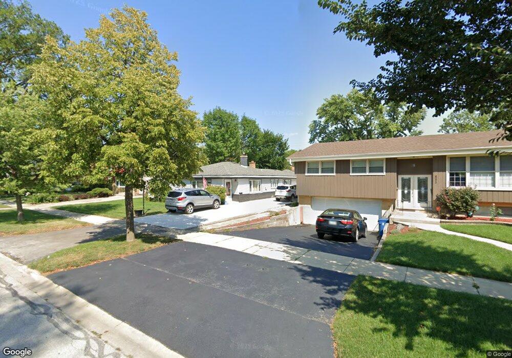 851 S Spring Rd, Elmhurst, IL 60126 - photo 1