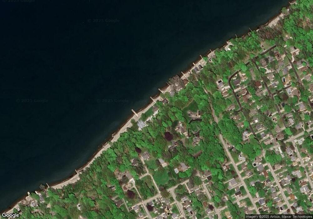 3835 Lake Front Dr, Erie, PA 16505 - photo 1