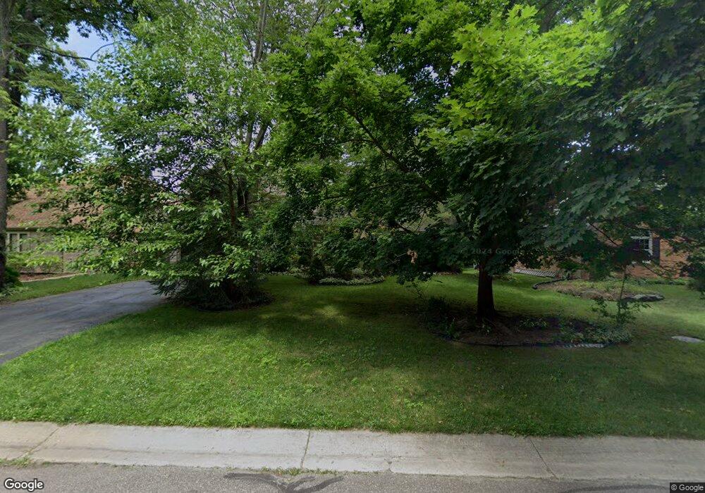 6142 Mission Dr, West Bloomfield, MI 48324 - photo 1