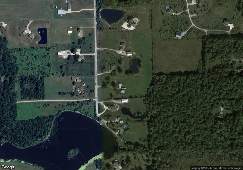 19034 Lochner Rd, Spencerville, IN 46788 - photo 1