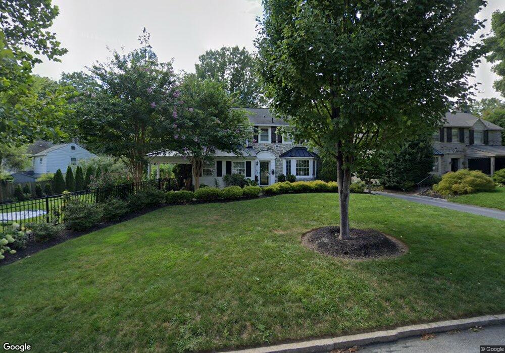 706 Greythorne Rd, Wynnewood, PA 19096 - photo 1