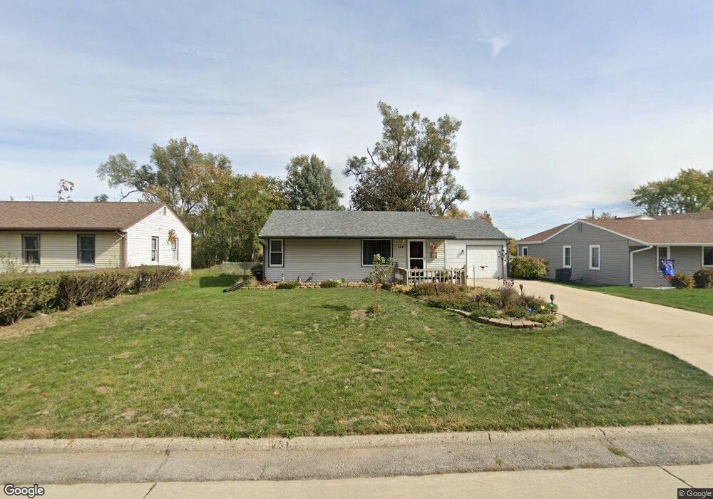 604 E 25th St S, Newton, IA 50208 - photo 1