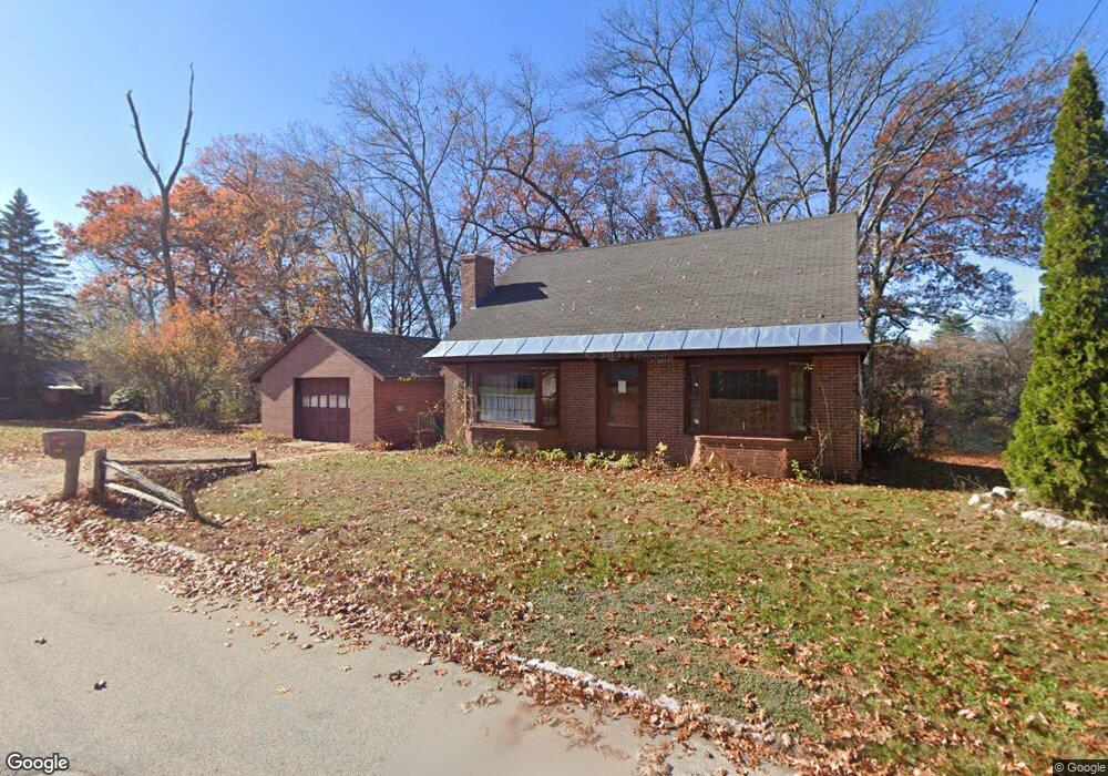 112 Riverdale Ave, Manchester, NH 03103 - photo 1