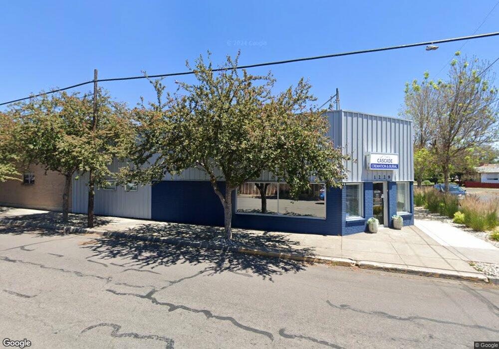 1229 E Main St, Klamath Falls, OR 97601 - photo 1