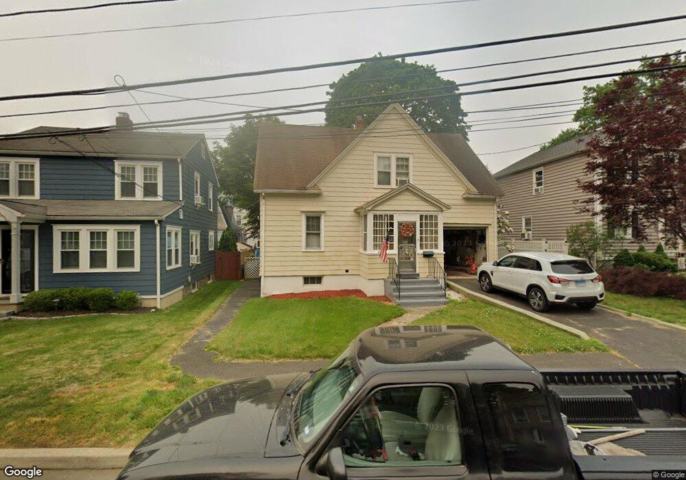 71 Nichols Ave, Fairfield, CT 06825 - photo 1