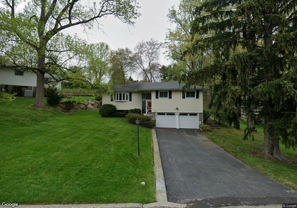 19 Stonegate Rd, Ossining, NY 10562 - photo 1