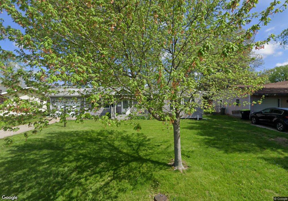 250 Mayfair Dr, Lincoln, IL 62656 - photo 1