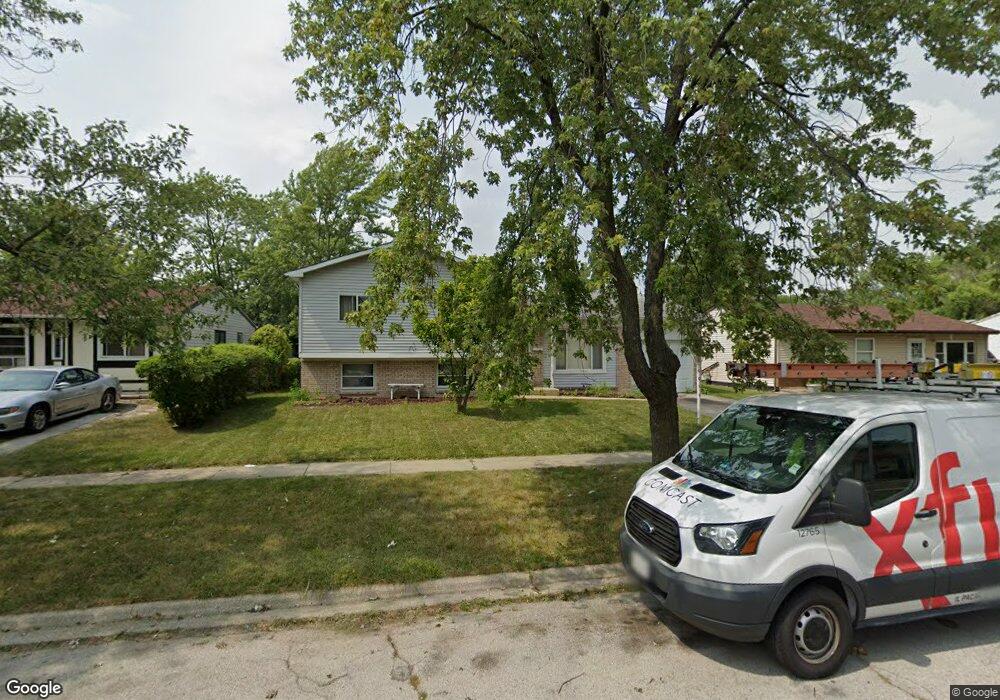 3704 Tamarind Ln, Hazel Crest, IL 60429 - photo 1