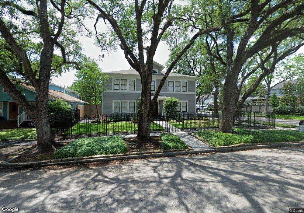 1036 E 7 1 2 St, Houston, TX 77009 - photo 1