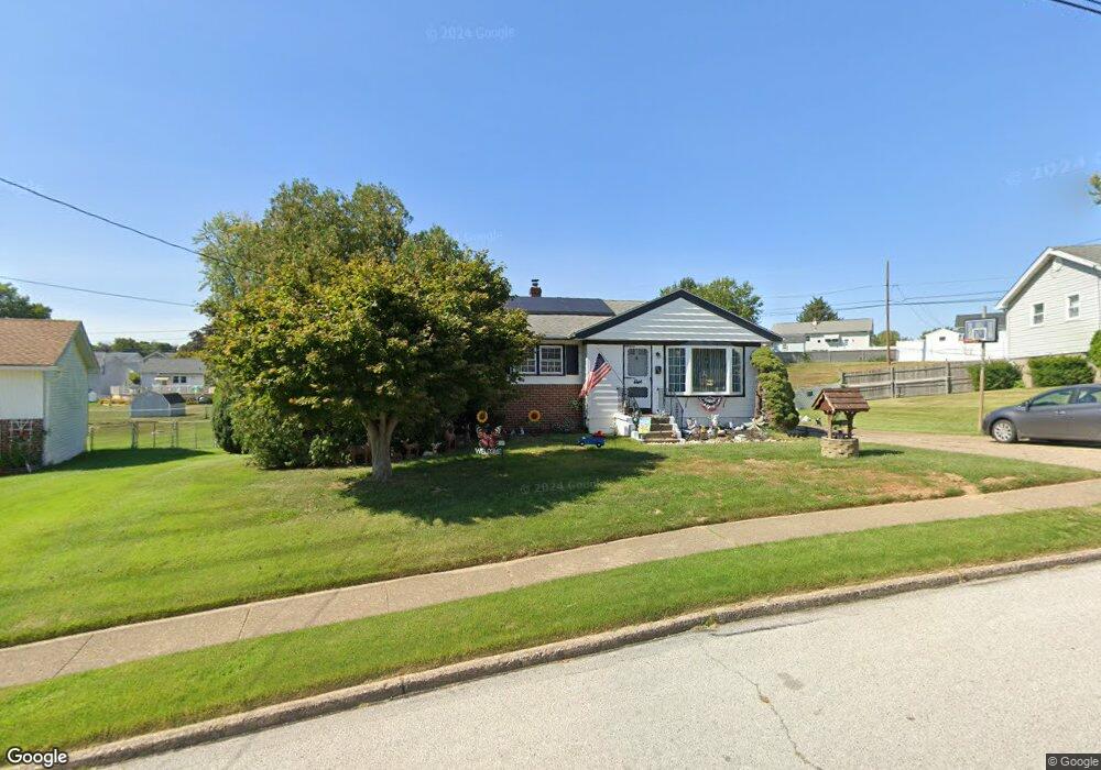 3650 N Clearwater Ln, Brookhaven, PA 19015 - photo 1