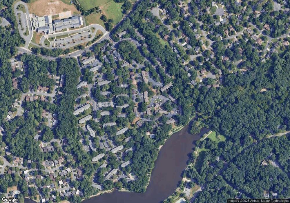 240 Quail Run unit B, Roswell, GA 30076 - photo 1