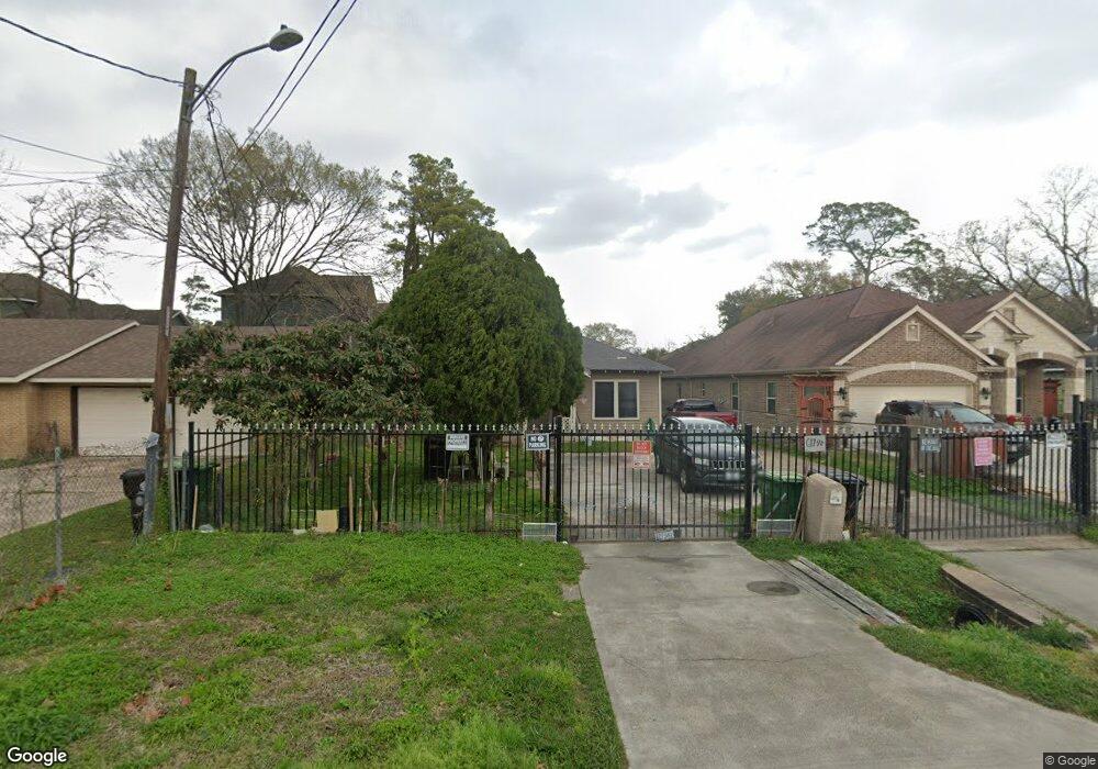 617 Duff Ln, Houston, TX 77022 - photo 1