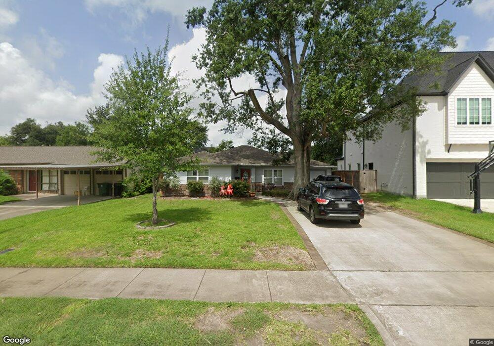 1625 Bayram Dr, Houston, TX 77055 - photo 1