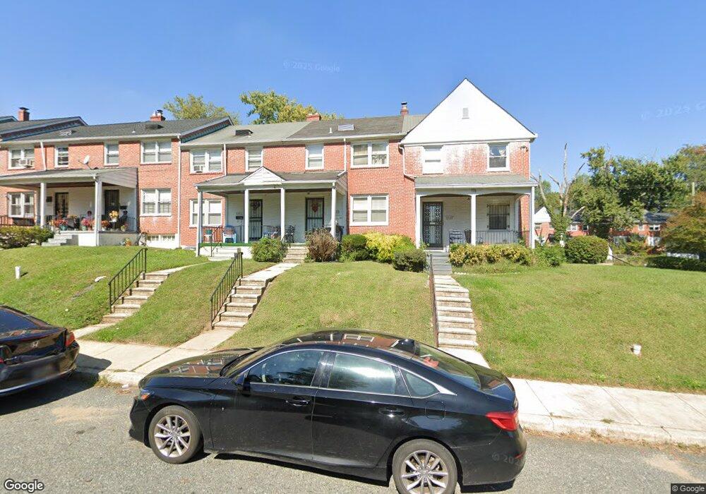 1582 Pentwood Rd, Baltimore, MD 21239 - photo 1