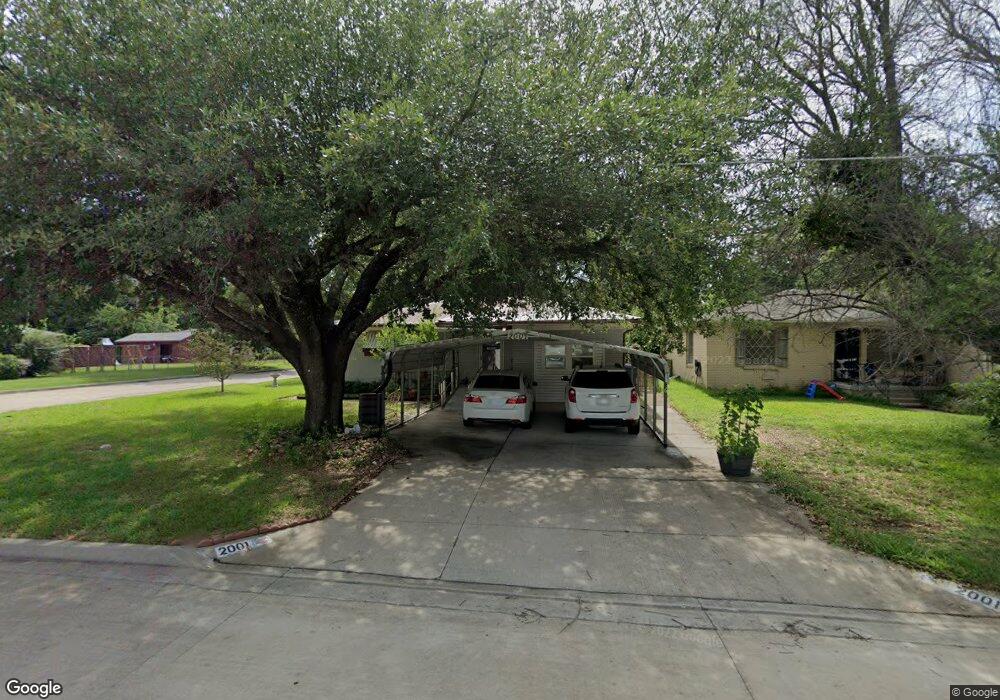 2001 Robison St, Ardmore, OK 73401 - photo 1