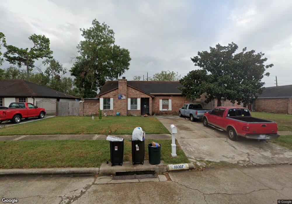 10307 Heather Hill Dr, Houston, TX 77086 - photo 1