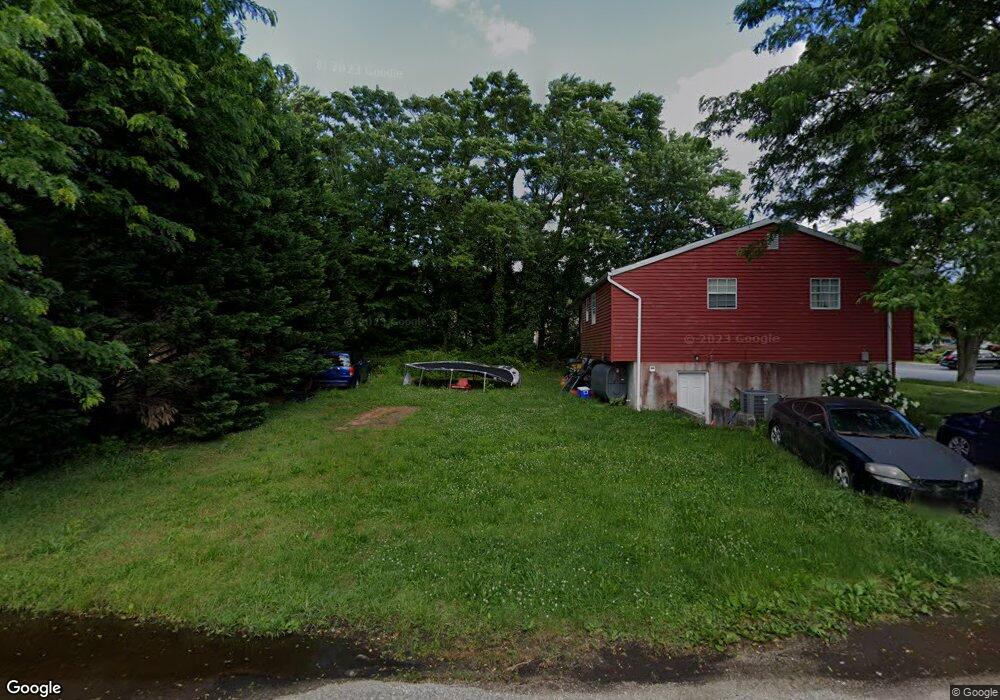 606 Hammonds Ct, Brooklyn, MD 21225 - photo 1